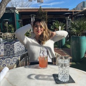 Meet your Posher, Vanessa